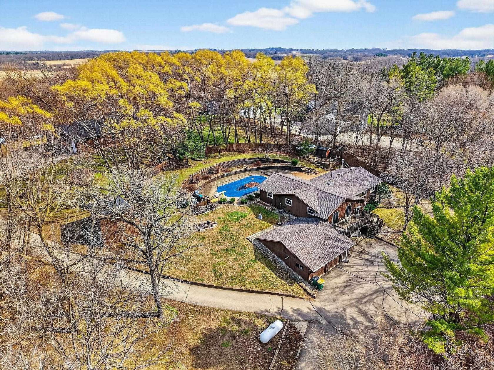 2.19 Acres of Land with Home for Sale in Deerfield, Wisconsin