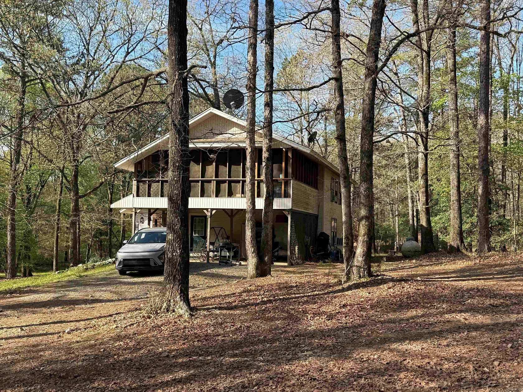 9.83 Acres of Land with Home for Sale in Vandervoort, Arkansas