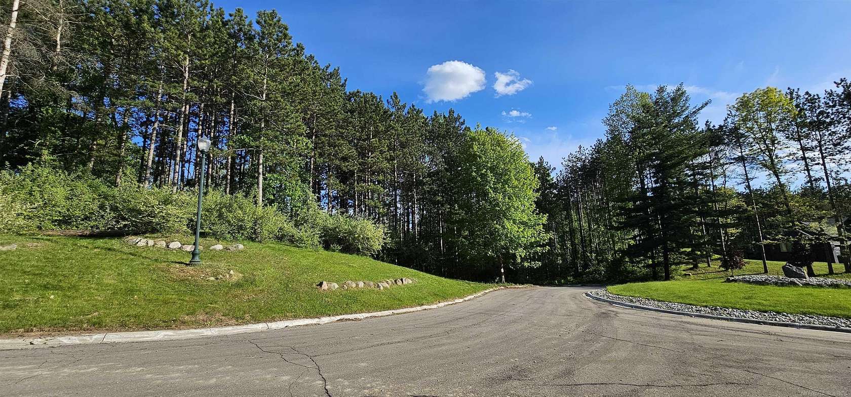 2.5 Acres of Residential Land for Sale in Oxford, Michigan