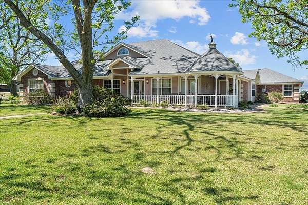 6 Acres of Land with Home for Sale in Grapeland, Texas