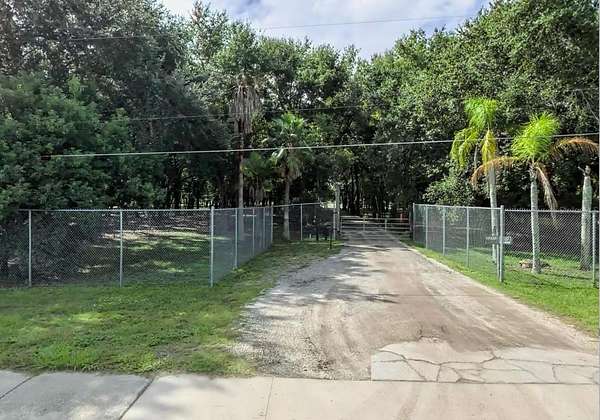 5 Acres of Land for Sale in Winter Garden, Florida
