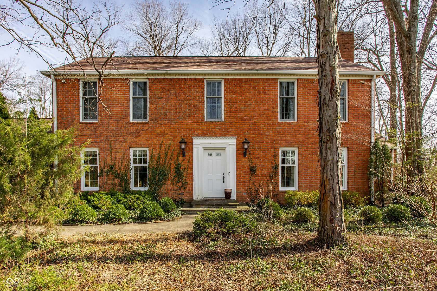 6 Acres of Land with Home for Sale in Muncie, Indiana