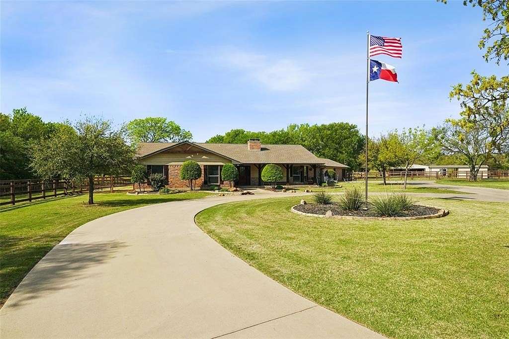 3.24 Acres of Land with Home for Sale in Argyle, Texas