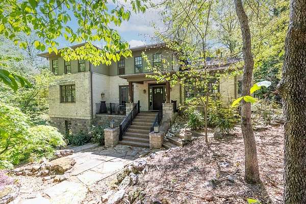 1.52 Acres of Land with Home for Sale in Memphis, Tennessee