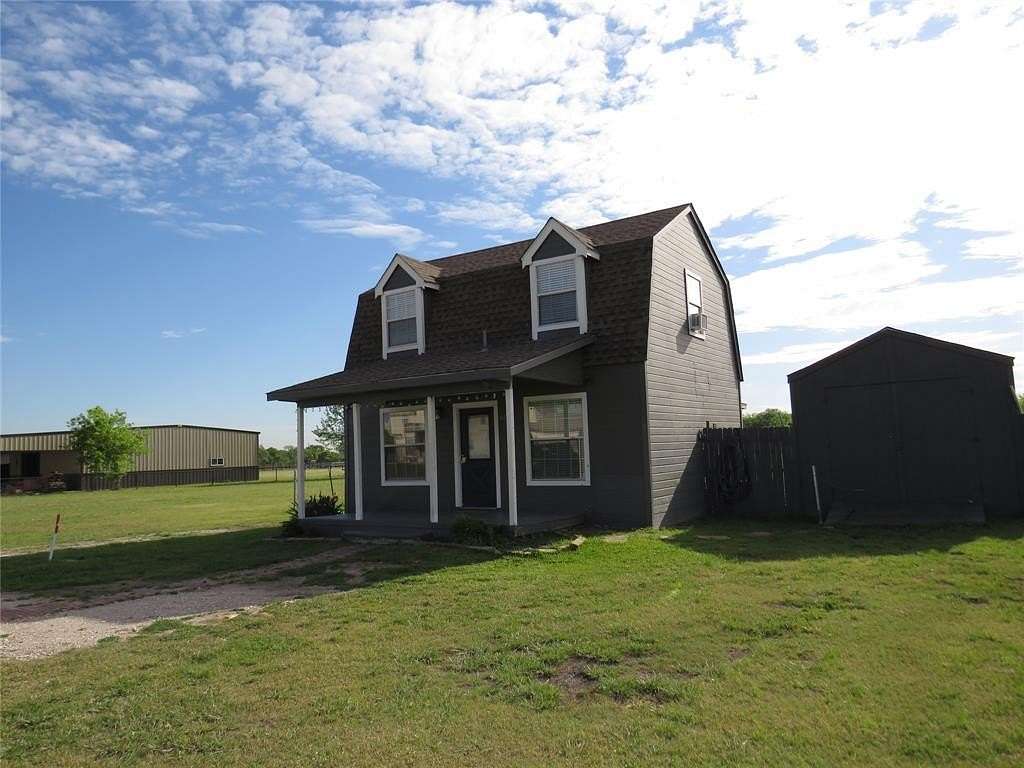 2.86 Acres of Land with Home for Lease in Denton, Texas