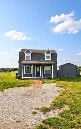 2.86 Acres of Land with Home for Lease in Argyle, Texas