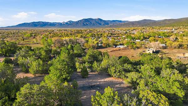 4 Acres of Residential Land for Sale in Ranchos de Taos, New Mexico