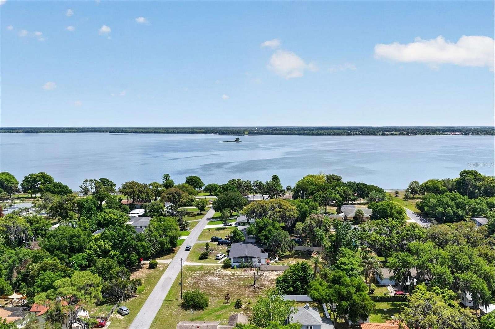 0.26 Acres of Residential Land for Sale in Howey-in-the-Hills, Florida
