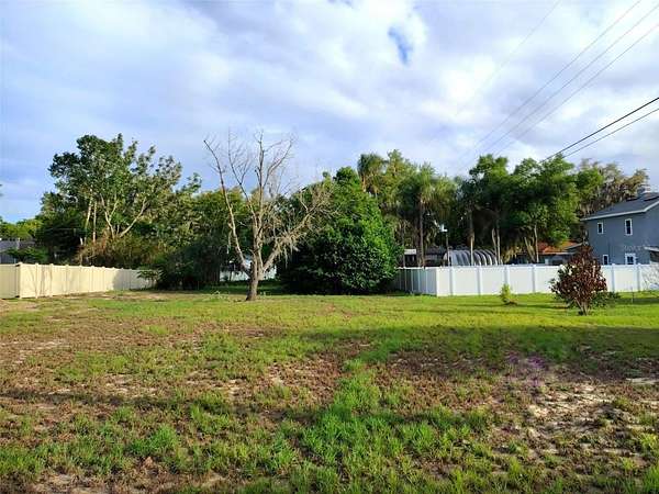 0.26 Acres of Residential Land for Sale in Howey-in-the-Hills, Florida