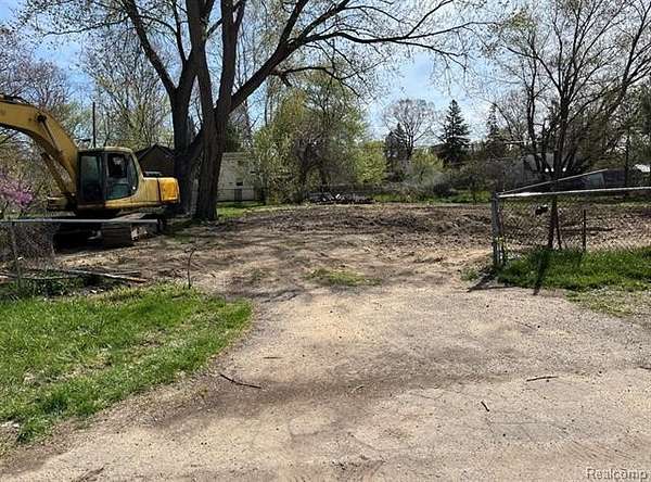 Residential Land for Sale in Farmington Hills, Michigan