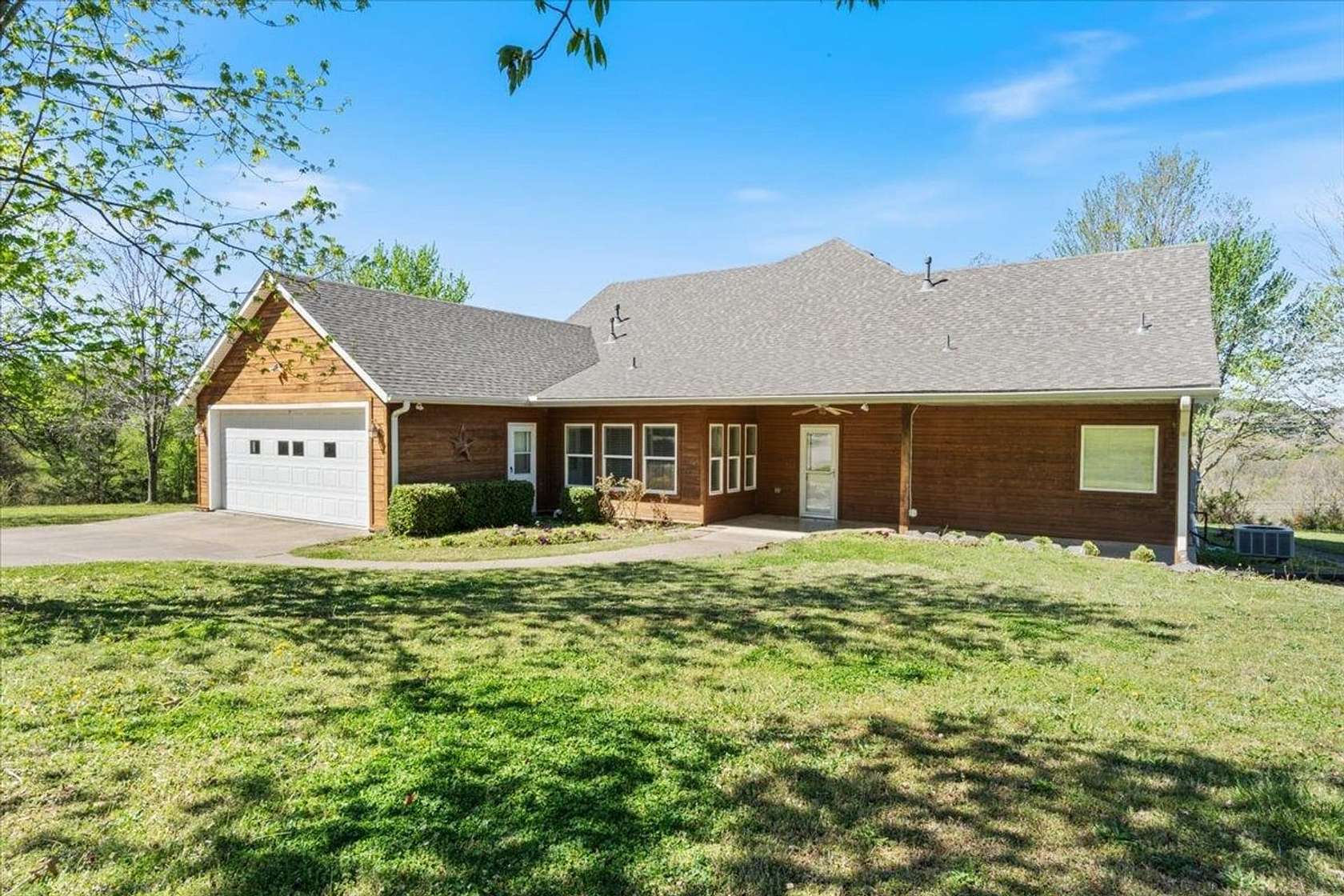 9 Acres of Land with Home for Sale in Huntsville, Arkansas