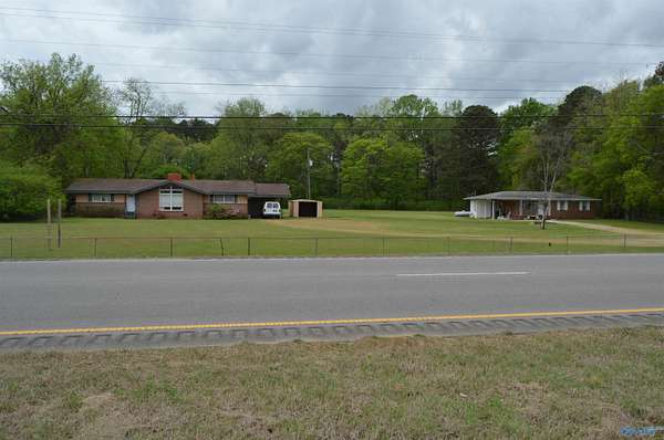 5.6 Acres of Improved Mixed-Use Land for Sale in Decatur, Alabama