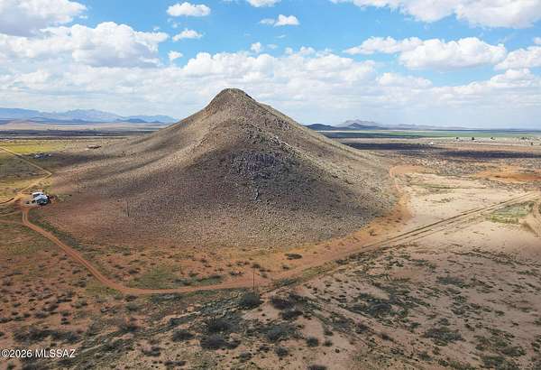 39.3 Acres of Recreational & Residential Land for Sale in Pearce, Arizona