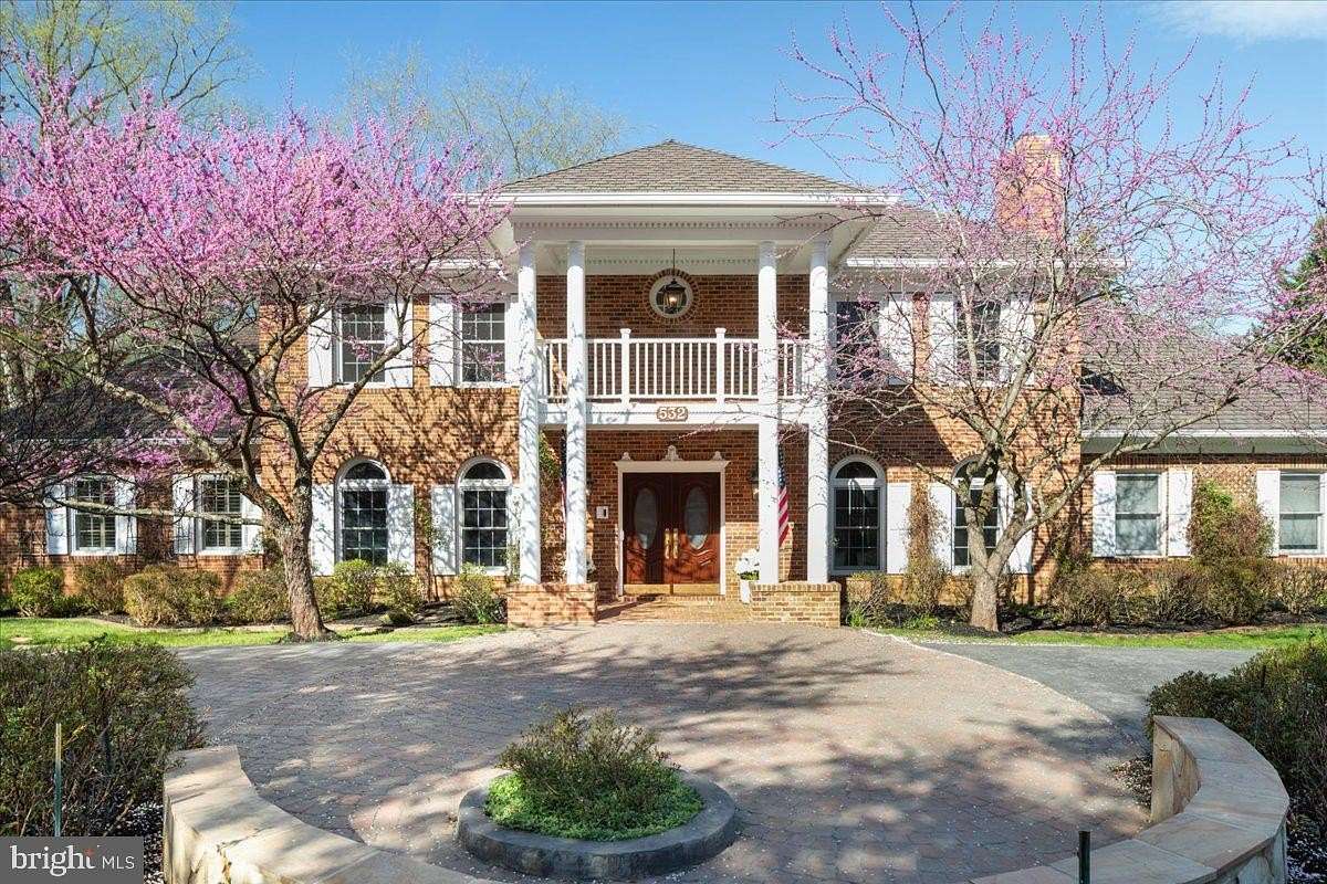 2 Acres of Land with Home for Sale in Great Falls, Virginia