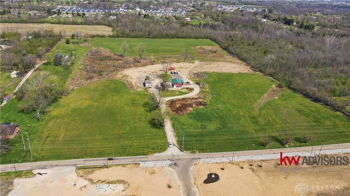 25 Acres of Agricultural Land with Home for Sale in Huber Heights, Ohio