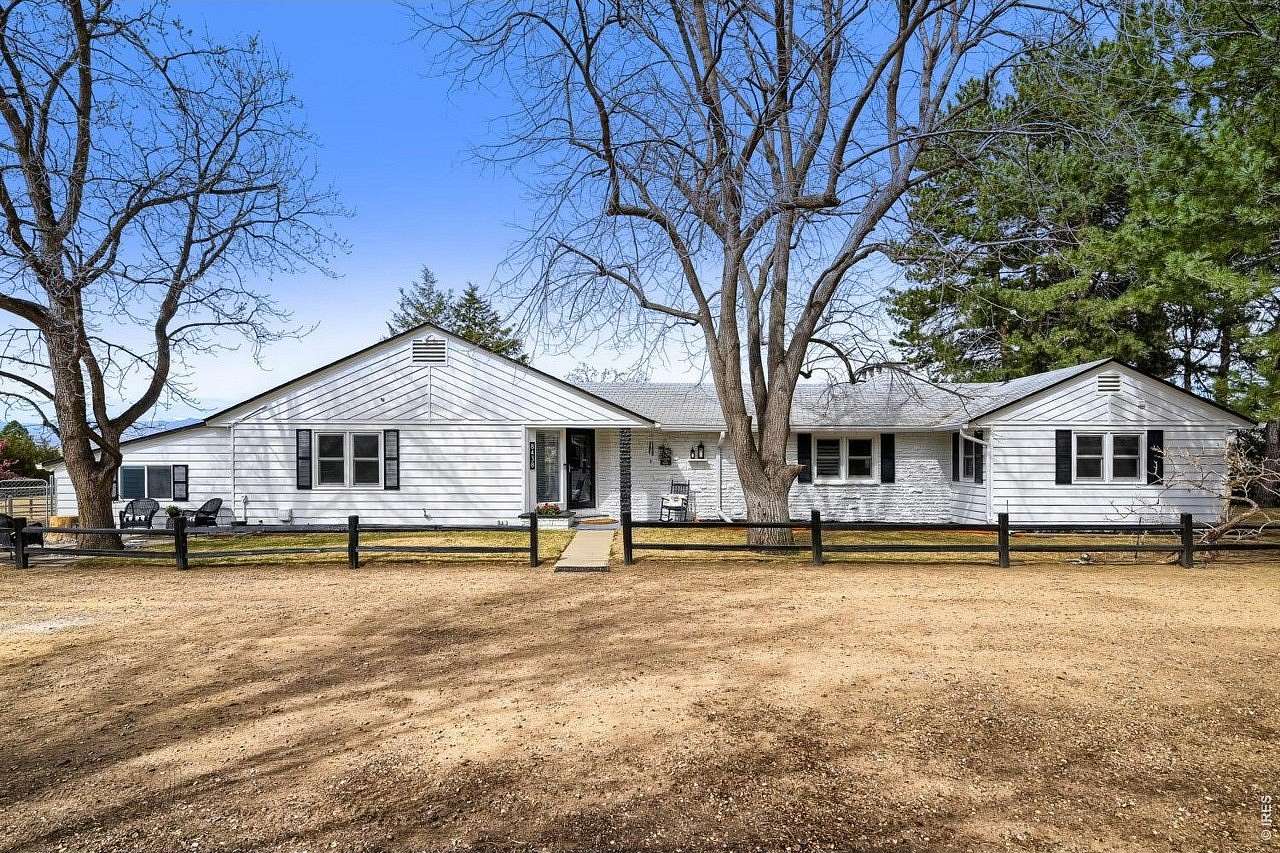 2.89 Acres of Land with Home for Sale in Longmont, Colorado