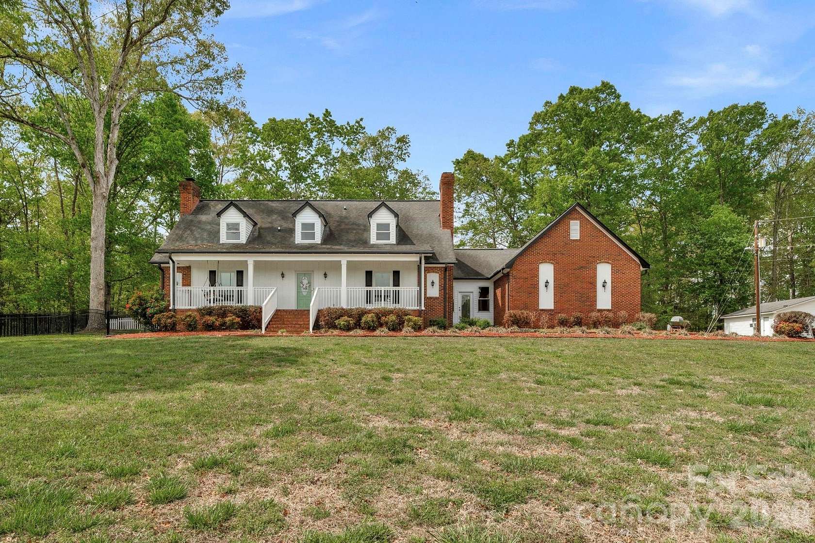 6 Acres of Land with Home for Sale in Marshville, North Carolina