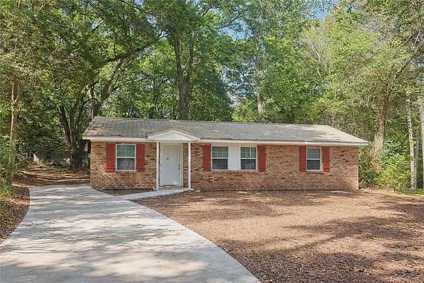 1.53 Acres of Land with Home for Sale in Mobile, Alabama