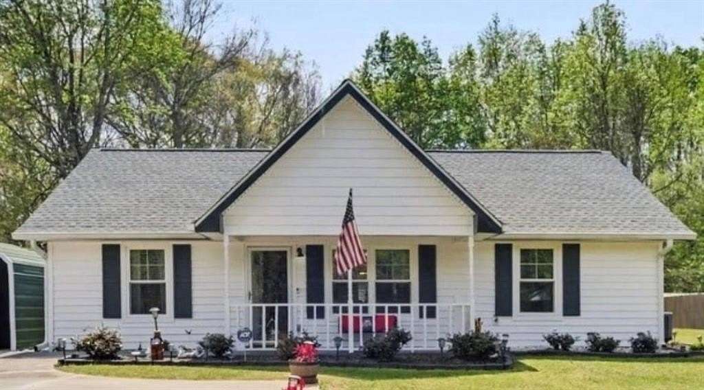 1.64 Acres of Land with Home for Sale in Gainesville, Georgia