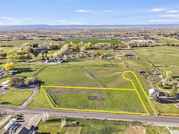 2.28 Acres of Residential Land for Sale in Gooding, Idaho