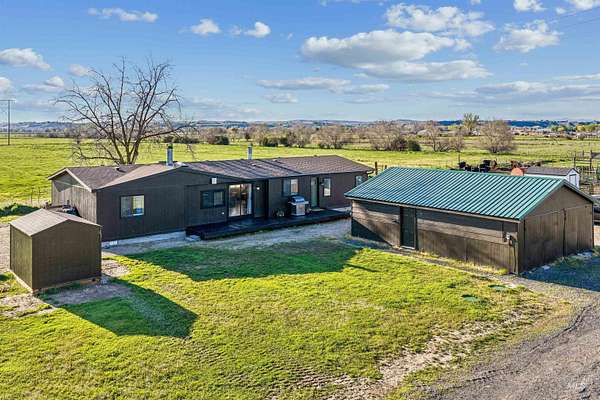 38.9 Acres of Land with Home for Sale in Payette, Idaho