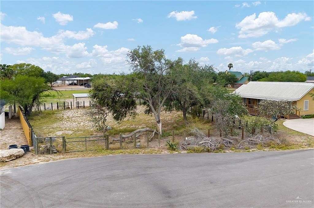 0.3 Acres of Residential Land for Sale in Edinburg, Texas