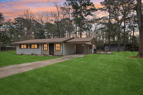 2.28 Acres of Land with Home for Sale in Jasper, Texas