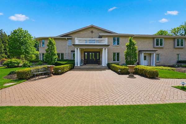 1.54 Acres of Land with Home for Sale in Inverness, Illinois