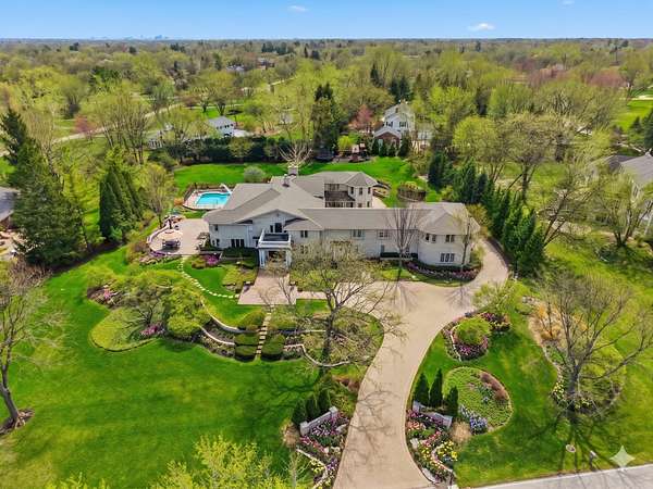 1.54 Acres of Land with Home for Sale in Inverness, Illinois