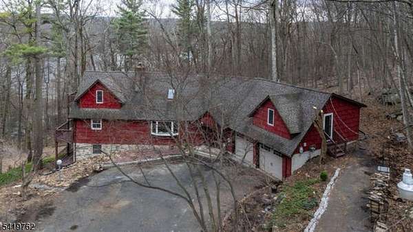 9.2 Acres of Land with Home for Sale in West Milford Township, New Jersey