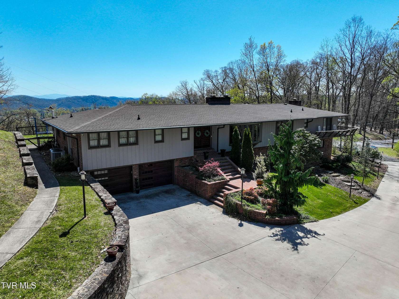 1.63 Acres of Land with Home for Sale in Bristol, Tennessee