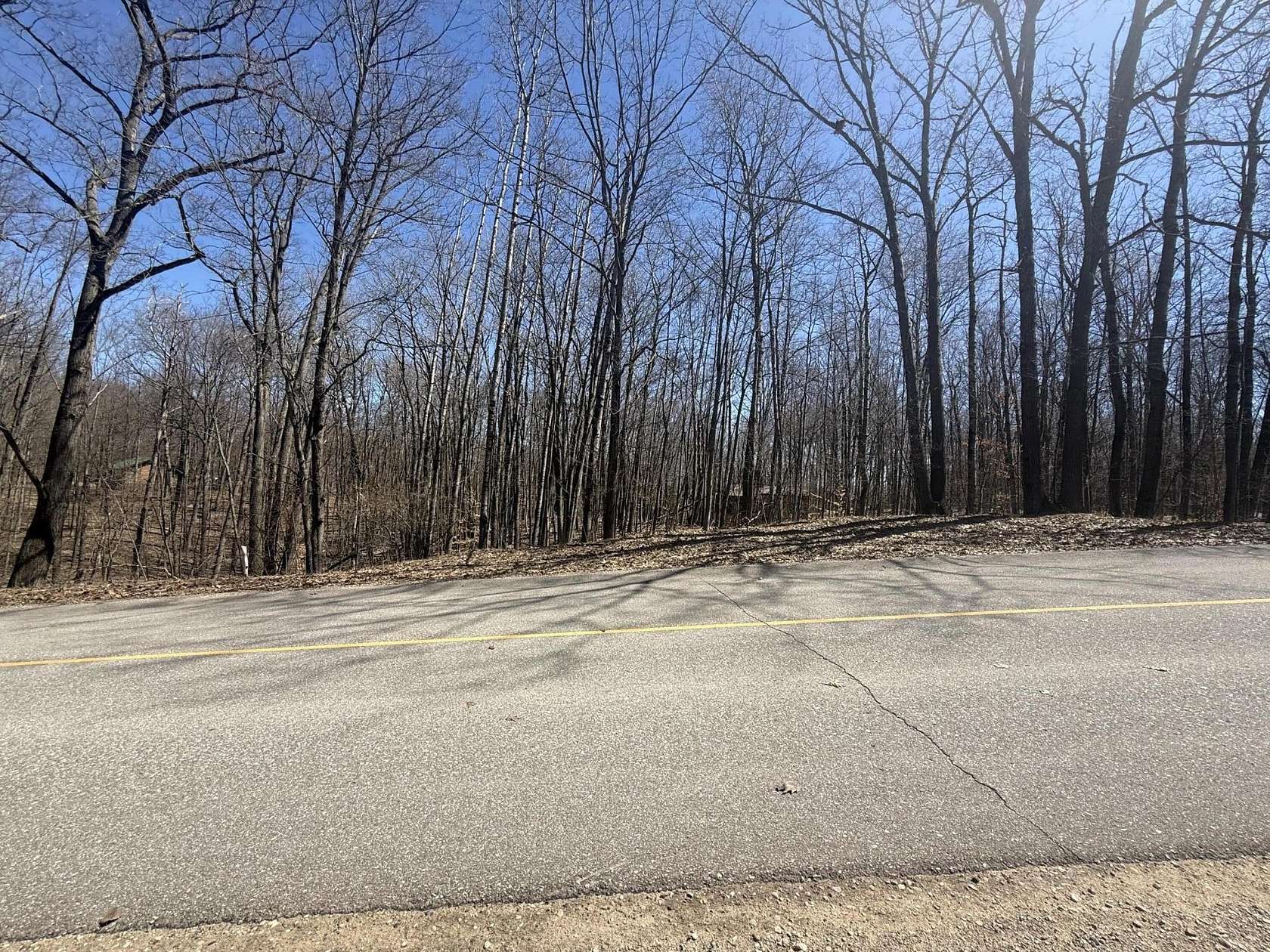 0.35 Acres of Residential Land for Sale in Canadian Lakes, Michigan