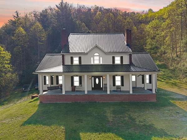 30 Acres of Land with Home for Sale in Stanville, Kentucky