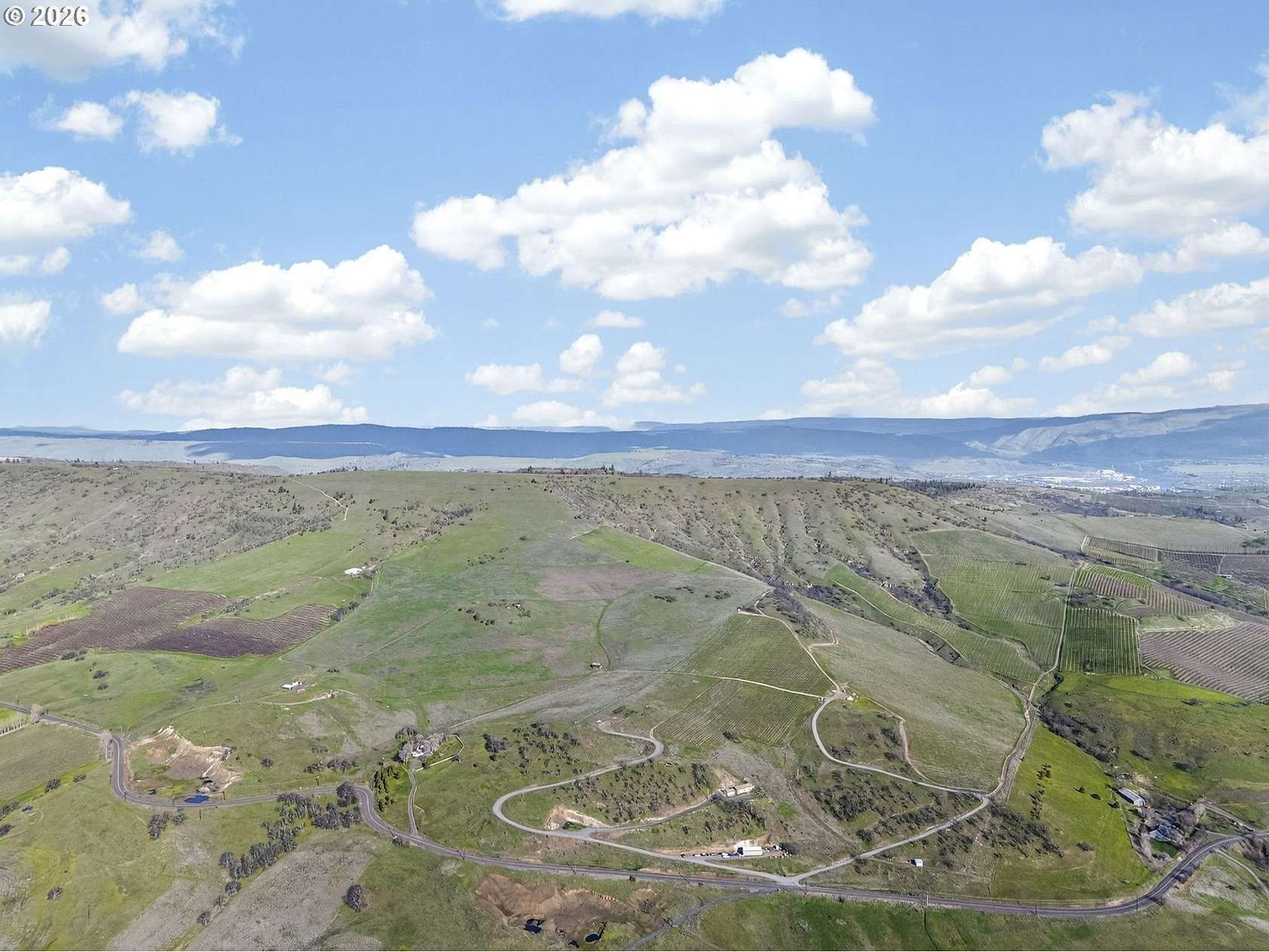 193 Acres of Land with Home for Sale in The Dalles, Oregon