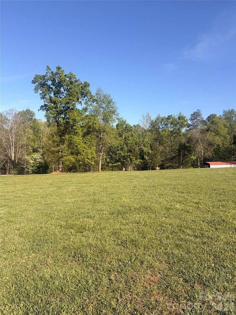 6 Acres of Land for Sale in Lincolnton, North Carolina