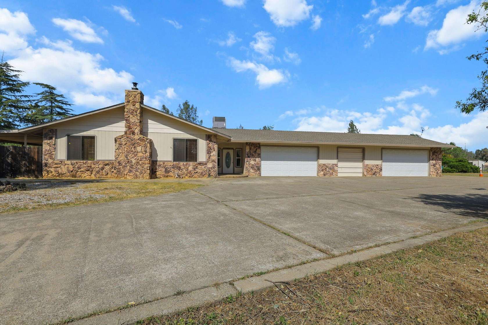 3.22 Acres of Land with Home for Sale in Cottonwood, California