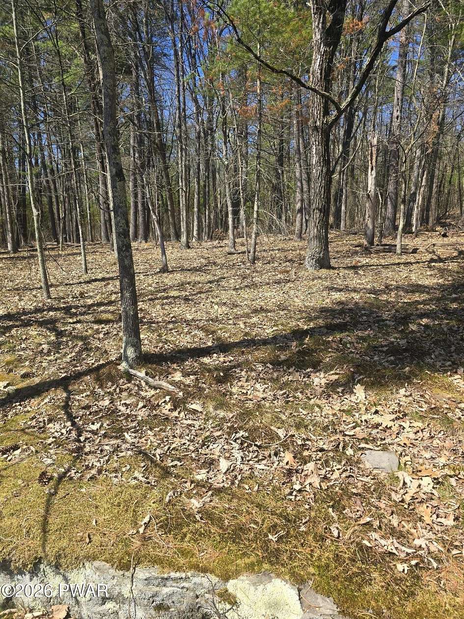 7.62 Acres of Residential Land for Sale in Hawley, Pennsylvania