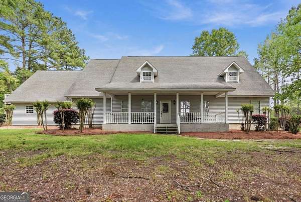 3.82 Acres of Land with Home for Sale in Tifton, Georgia
