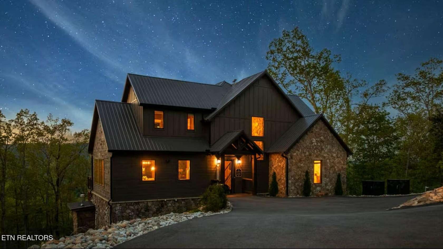 1.5 Acres of Land with Home for Sale in Walland, Tennessee