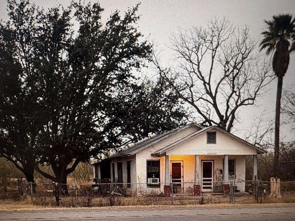 5 Acres of Land with Home for Sale in Quemado, Texas