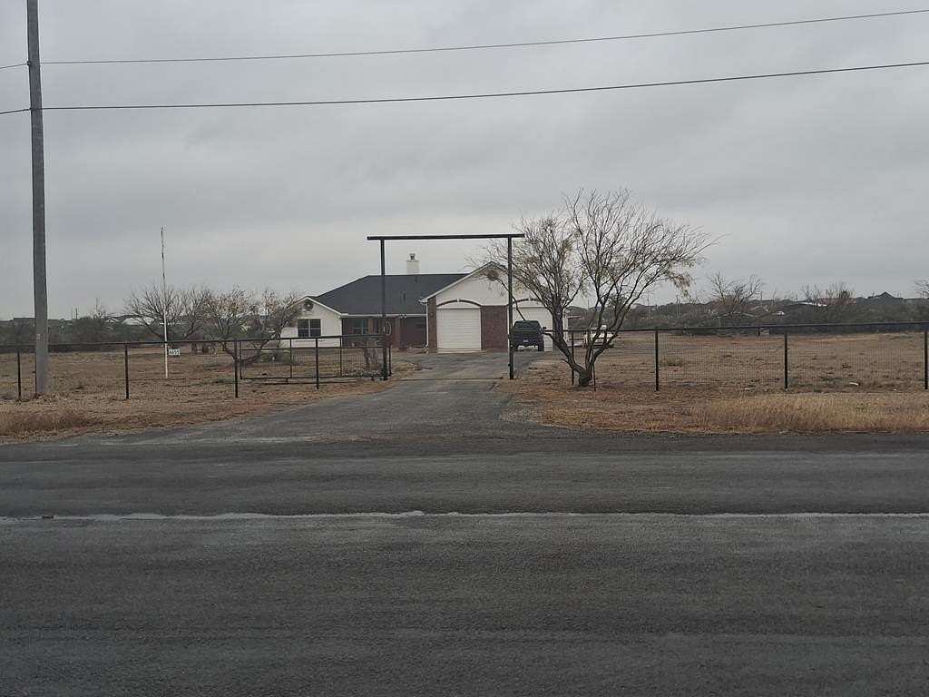 4.68 Acres of Land with Home for Sale in Del Rio, Texas