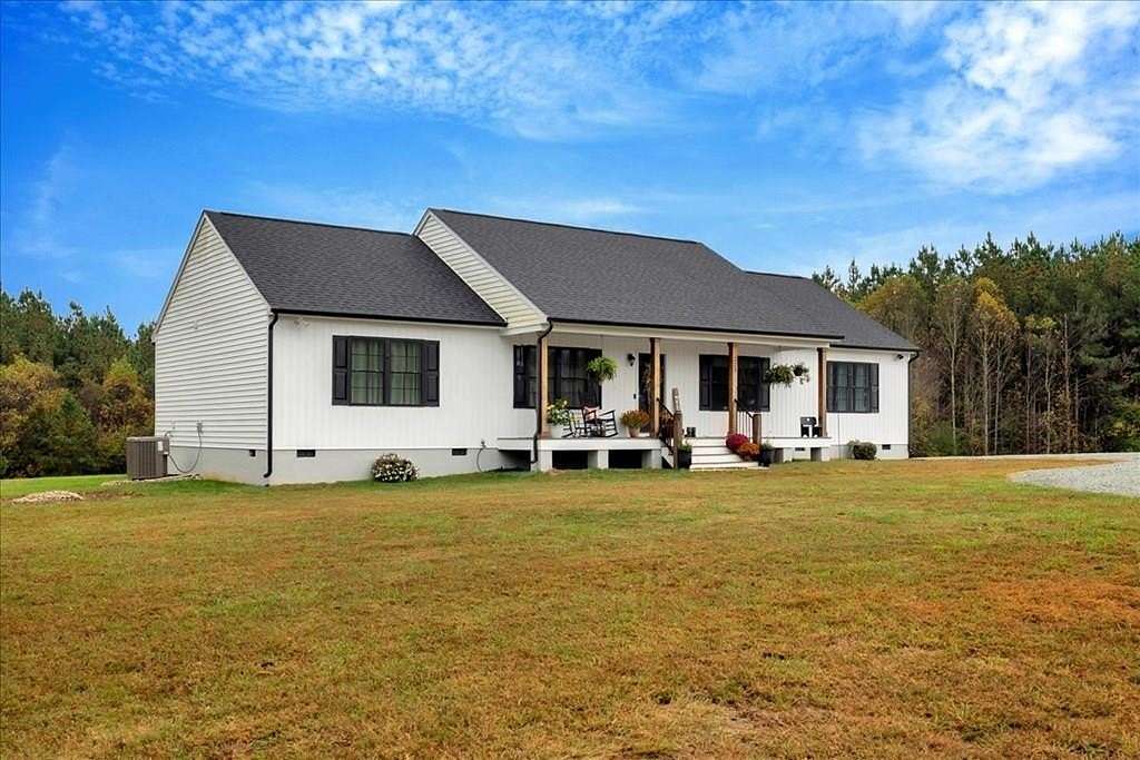 11.7 Acres of Land with Home for Sale in Buffalo Junction, Virginia