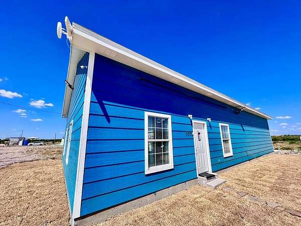 4.42 Acres of Mixed-Use Land for Lease in Eagle Pass, Texas