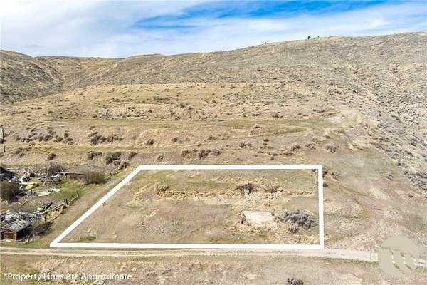 0.32 Acres of Land for Sale in Bearcreek, Montana