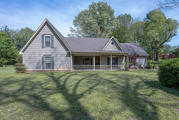 5.8 Acres of Land with Home for Sale in Memphis, Tennessee