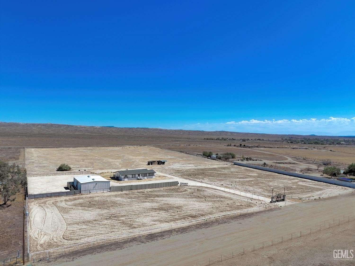 5 Acres of Land with Home for Sale in Taft, California
