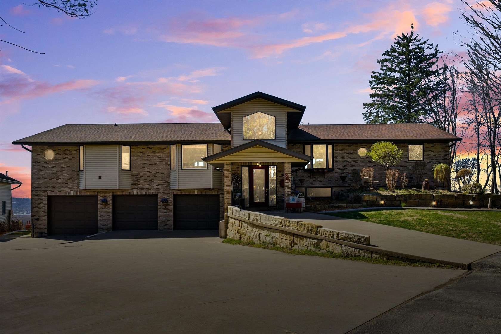 1.5 Acres of Land with Home for Sale in Hazel Green, Wisconsin