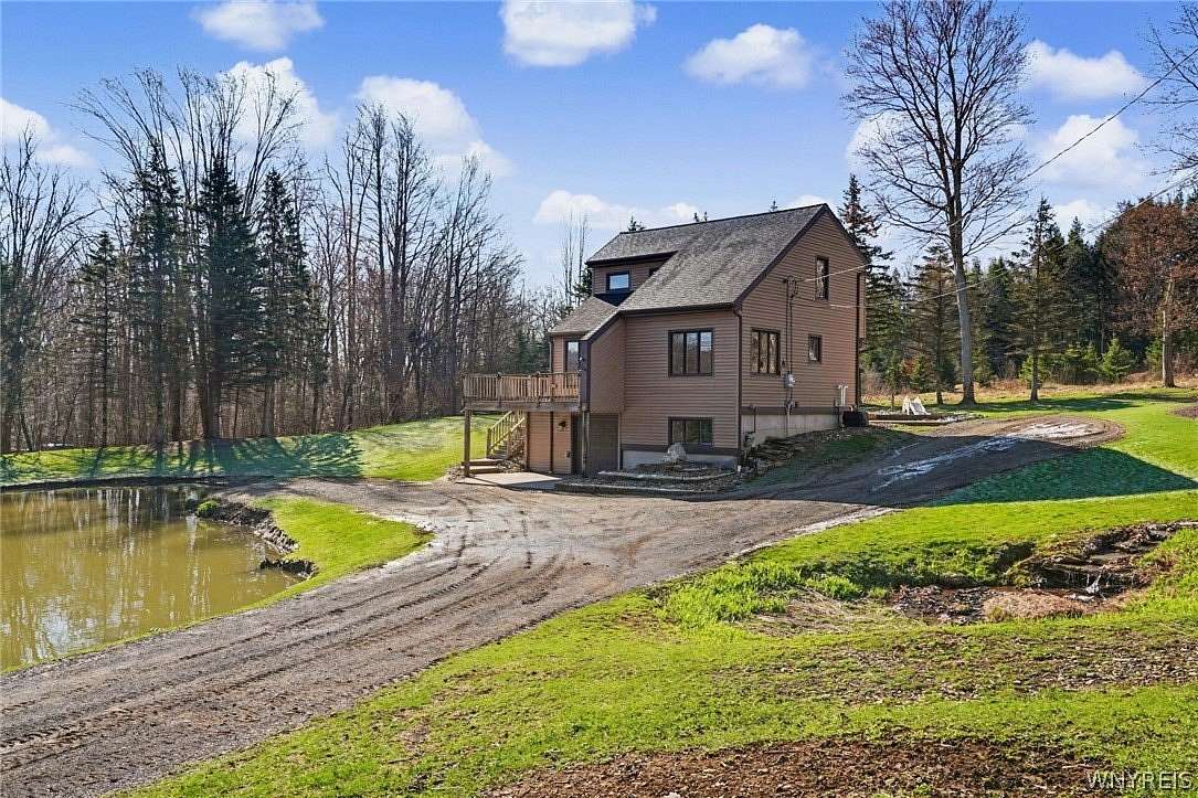 5 Acres of Land with Home for Sale in Holland, New York
