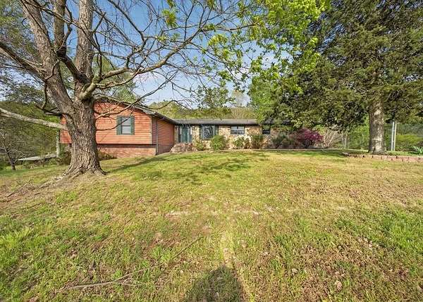 38 Acres of Land with Home for Sale in Rocky Face, Georgia