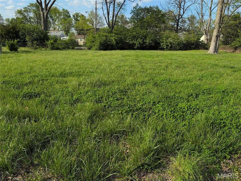 0.33 Acres of Residential Land for Sale in Saint John, Missouri